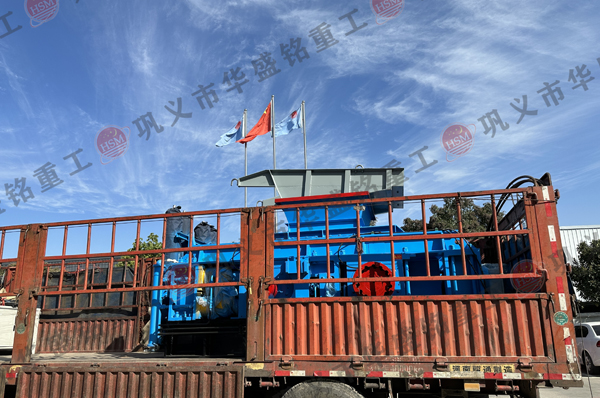 广东东莞客户购置鼎点娱乐砂料破碎机