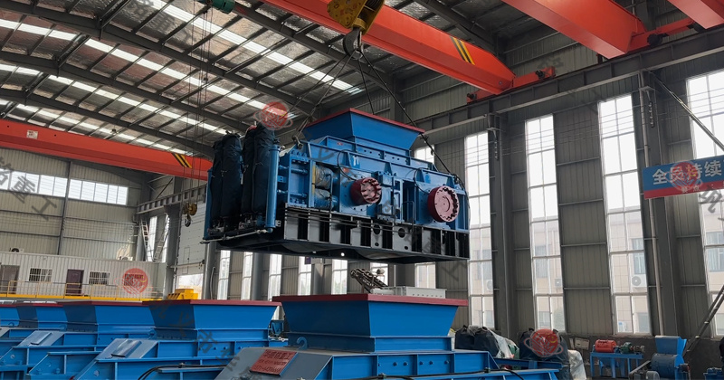 如何维护和保养铁矿石对辊破碎机以延长其寿命? 如何维护和保养铁矿石对辊破碎机以延长其寿命?