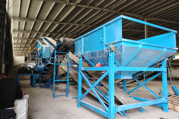 山东济南铣刨料破碎筛分设备安装现场