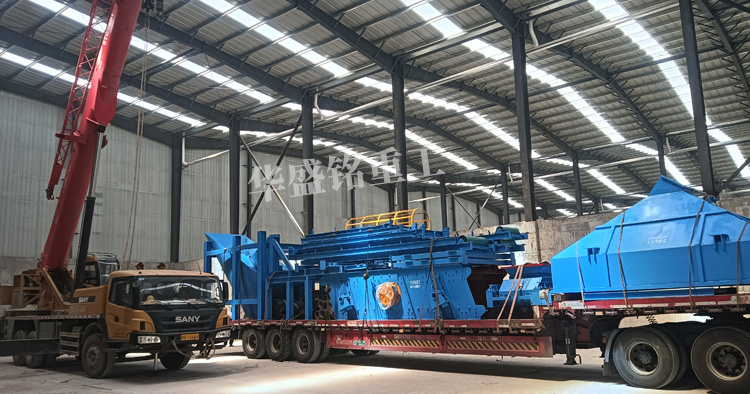 RAP混合料专用破碎机 RAP铣刨料破碎机 沥青铣刨料破碎机 双齿辊破碎机 RAP混合料专用破碎机 RAP铣刨料破碎机 沥青铣刨料破碎机 双齿辊破碎机